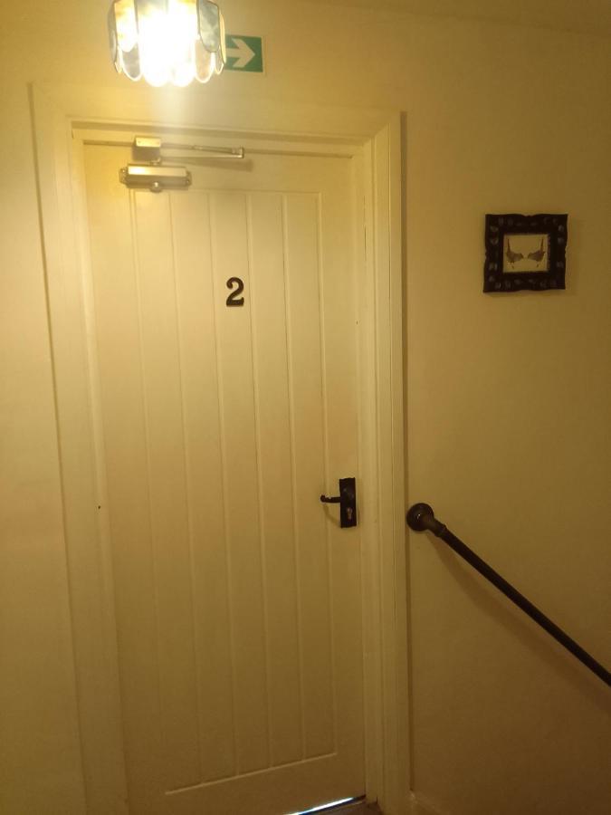 Beech House 20 Minute Walk To Airport Apartamento Bristol Exterior foto