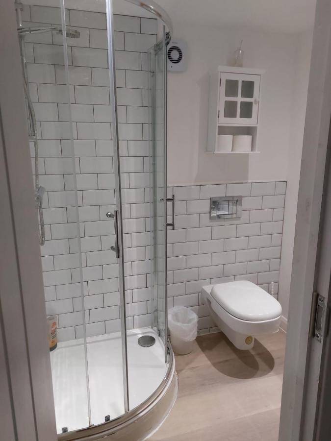 Beech House 20 Minute Walk To Airport Apartamento Bristol Exterior foto