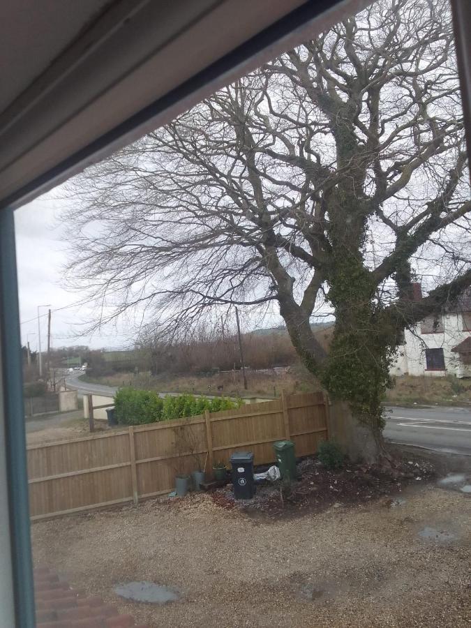 Beech House 20 Minute Walk To Airport Apartamento Bristol Exterior foto